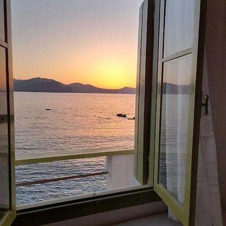 Milos By The Sea - Eco House Pláka Mílu Kültér fotó