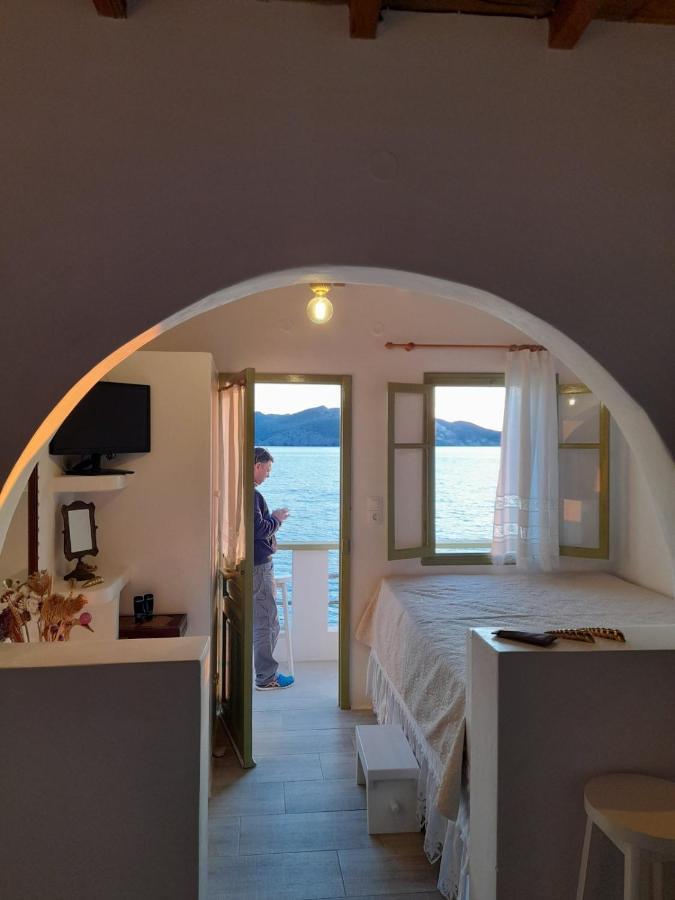 Milos By The Sea - Eco House Pláka Mílu Kültér fotó